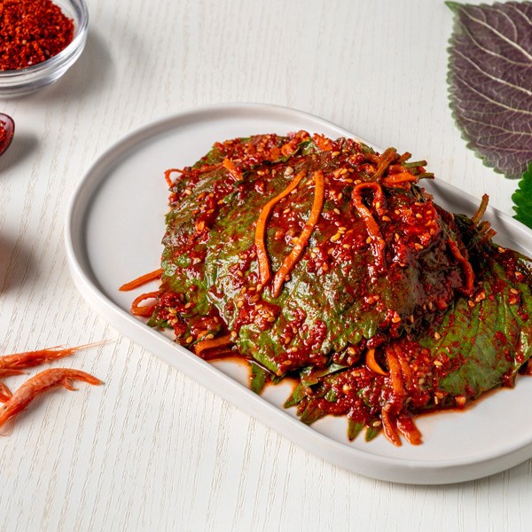 레브 국내산 전라도 맛있게 매콤한 땡초 깻잎김치 깻잎장아찌, 1개, 500g 24,800원