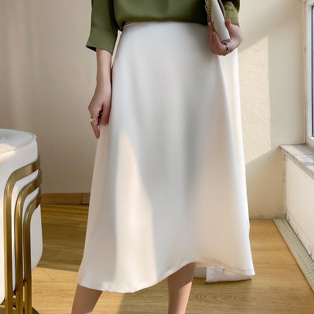 에리페 여성용 소프트 릴림 새틴 플레어 스커트 26,800원