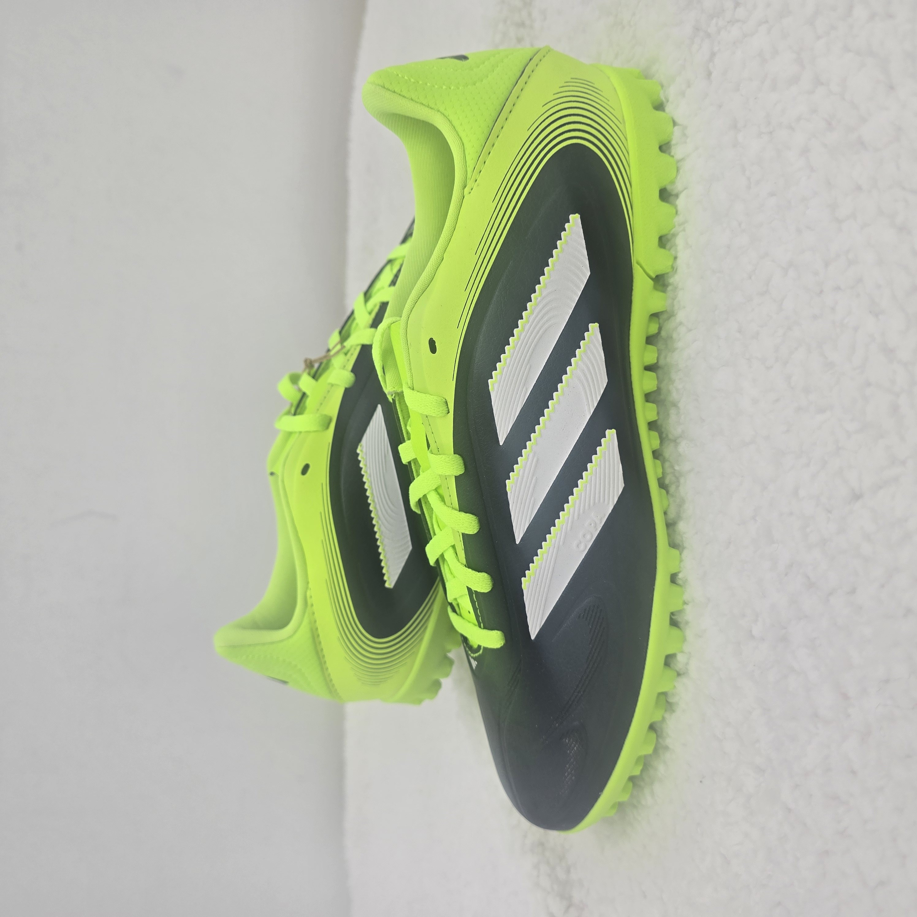 아디다스 성인 풋살화 축구화 코파 퓨어 3 TF 55,000원