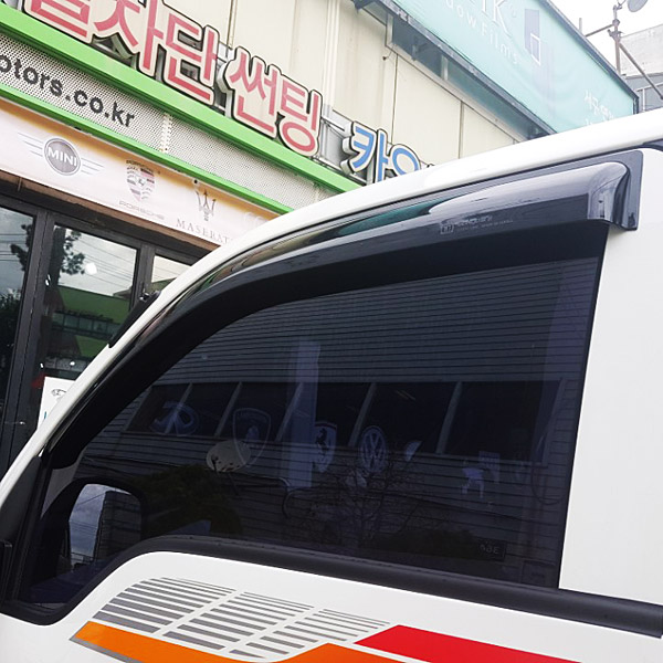 하이브리딘 봉고3 전용 블랙썬팅 썬바이져 / 2개1세트 / 빗물받이 햇빛가리개 선바이저 8,400원