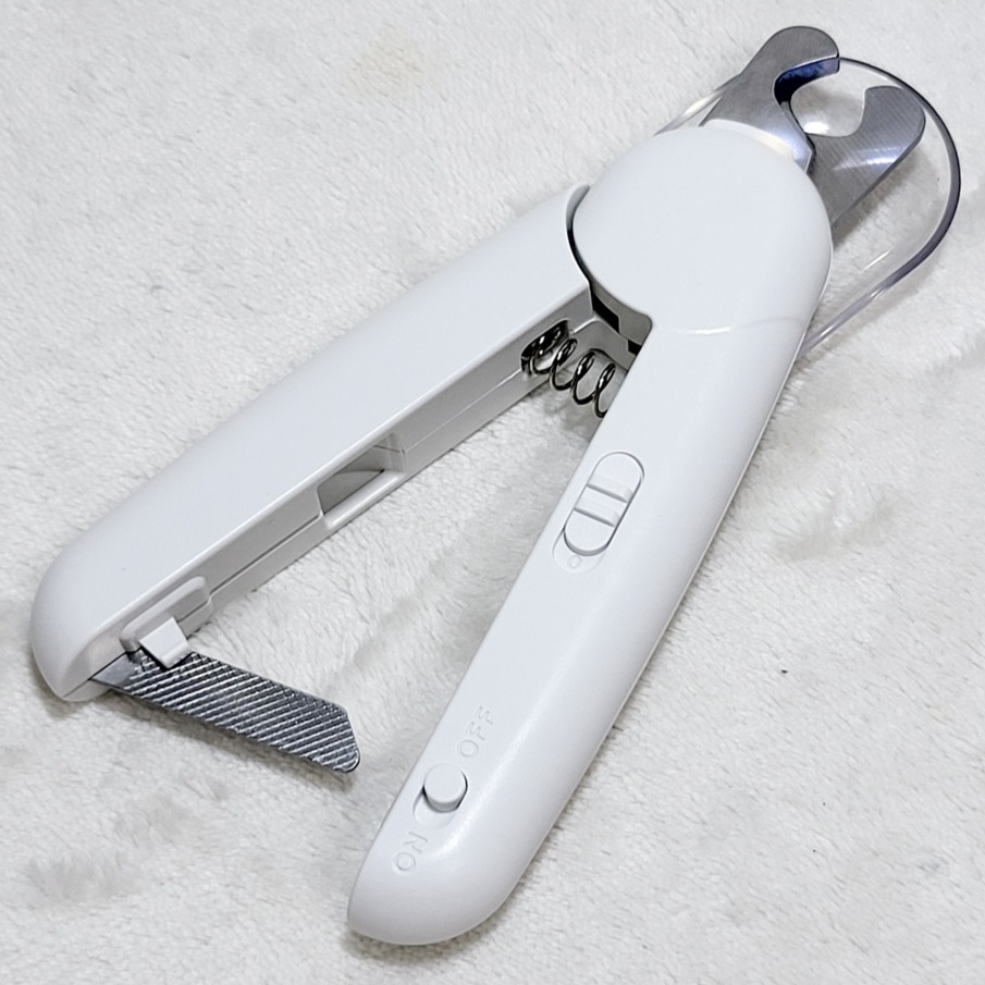 MAAH 강아지 LED 라이트컷 안전 발톱깎이 14.5 x 4 x 4 cm 8,500원