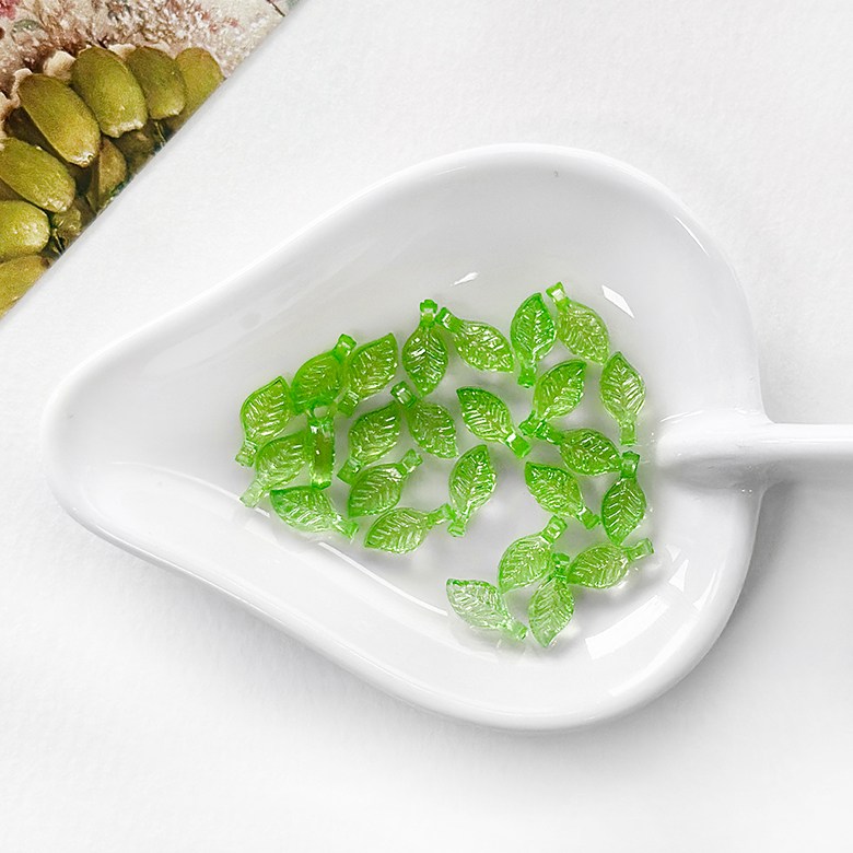 헤세드 (10p) 뉴 미니 나뭇잎비즈 팔찌재료 비즈공예, 10개, 그린 2 690원