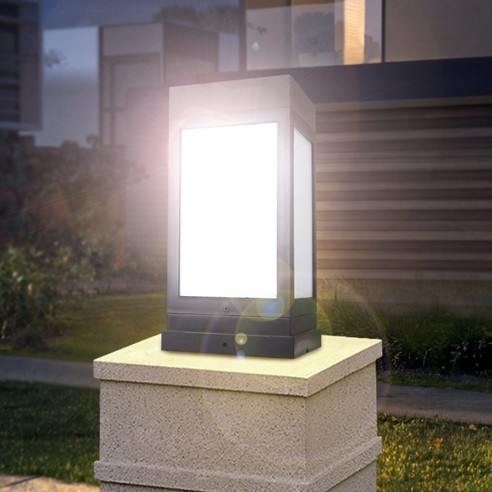 더 밝고 설치가 간편한 사각 태양광 정원등 문주등, 80x80 (흰빛) 21,000원