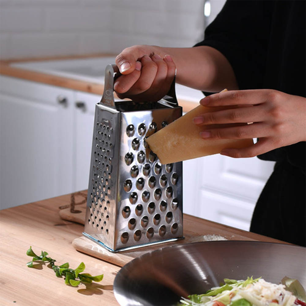 스텐 치즈 그레이터 4면사용 강판 레몬제스터 이유식 채칼 11,900원