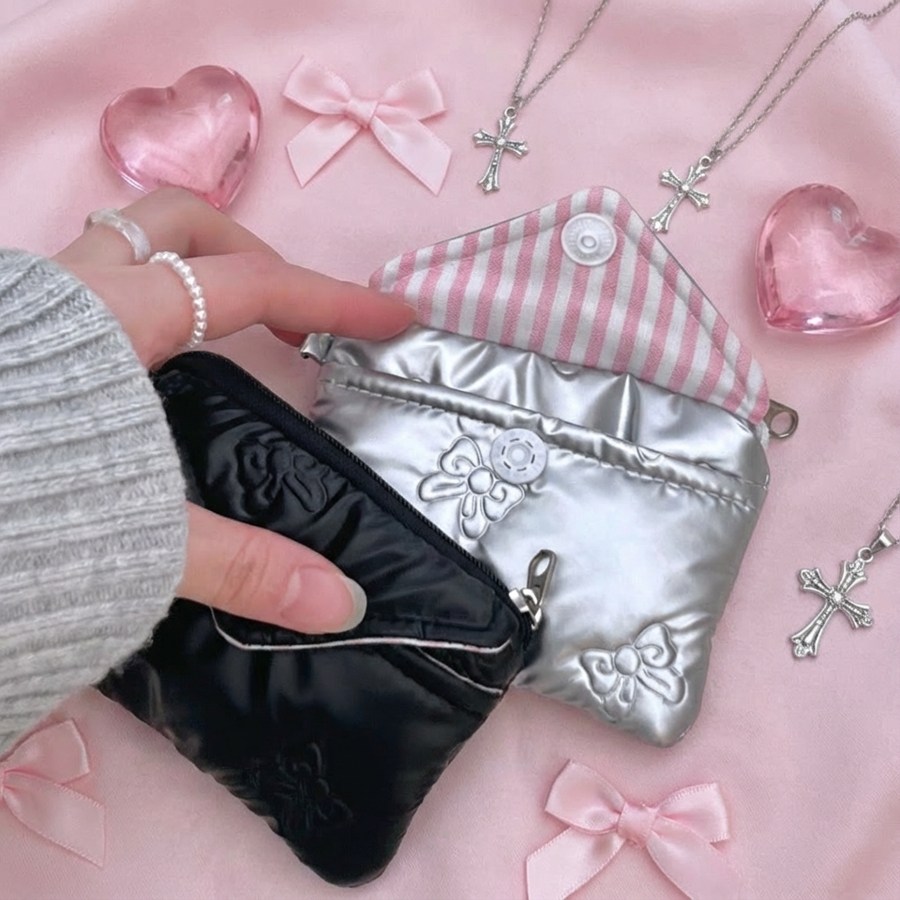 hybe 인스타그램 y2k 똑딱이 미니카드지갑 동전지갑 에어팟파우치 미니파우치 10,450원