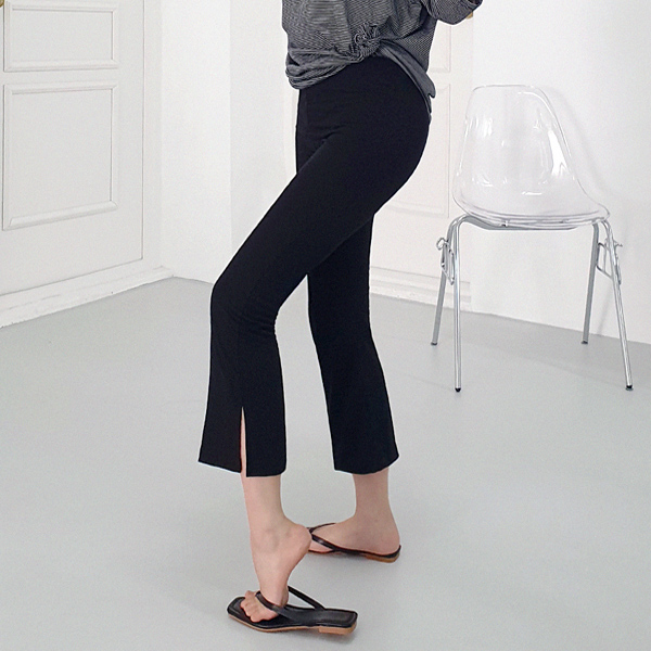 여자 8.5부 옆트임 부츠컷 밴딩 팬츠 10,900원