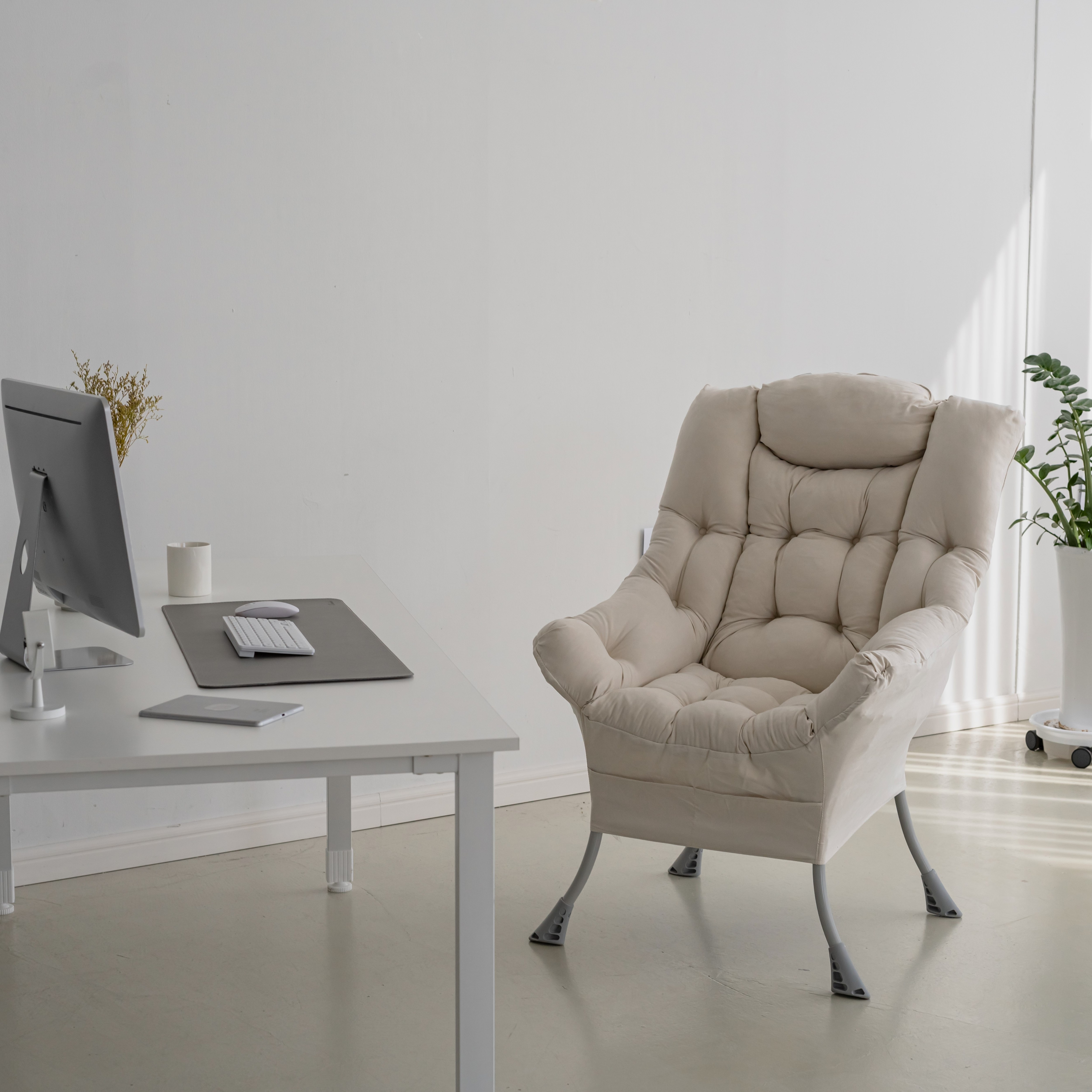 리빙앤모어 릴렉스 밀란쇼파/플러스 1인용쇼파 수유의자 편안한 푹신한 안락의자 99,000원