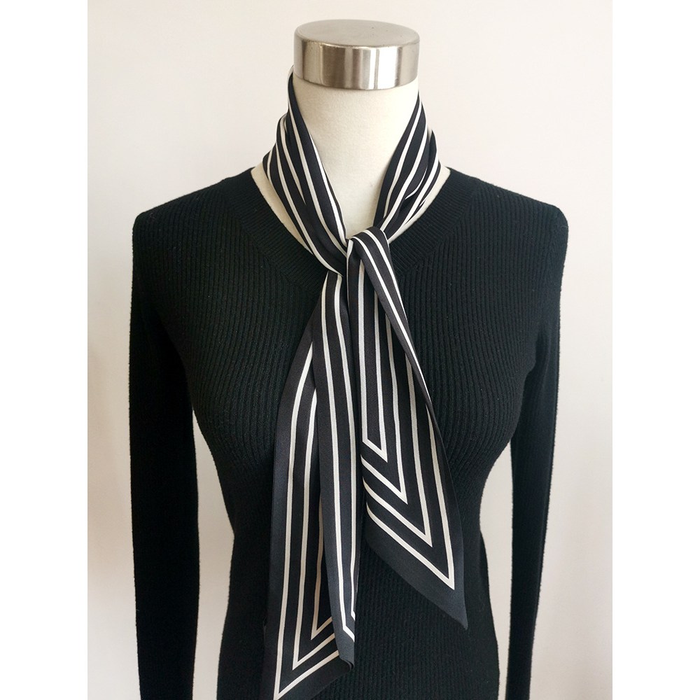 코코린느 세련되고 깔끔한 디자인의 스트라이프 방도스카프 (2colors) 10,900원