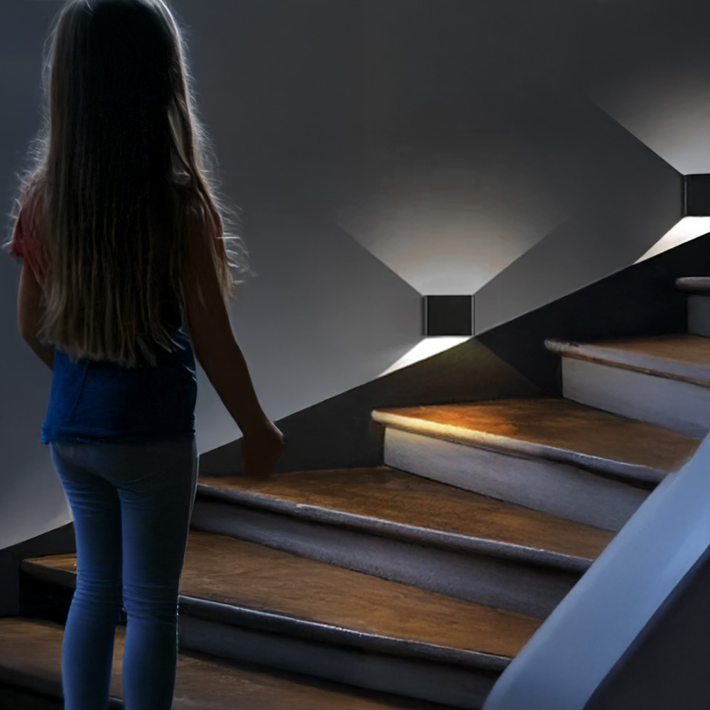 21세기트랜드 마그 LED 벽부착 감성 무드 센서등 21,800원