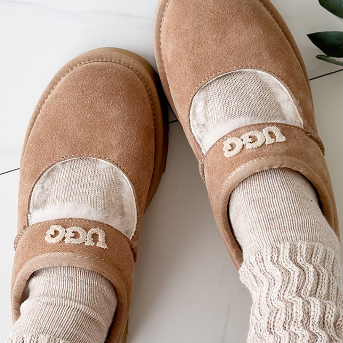 재고보유 바로발송 오즈웨어 어그 메리제인 자수 로고 플랫폼 OB1000[쿠팡] 87,300원