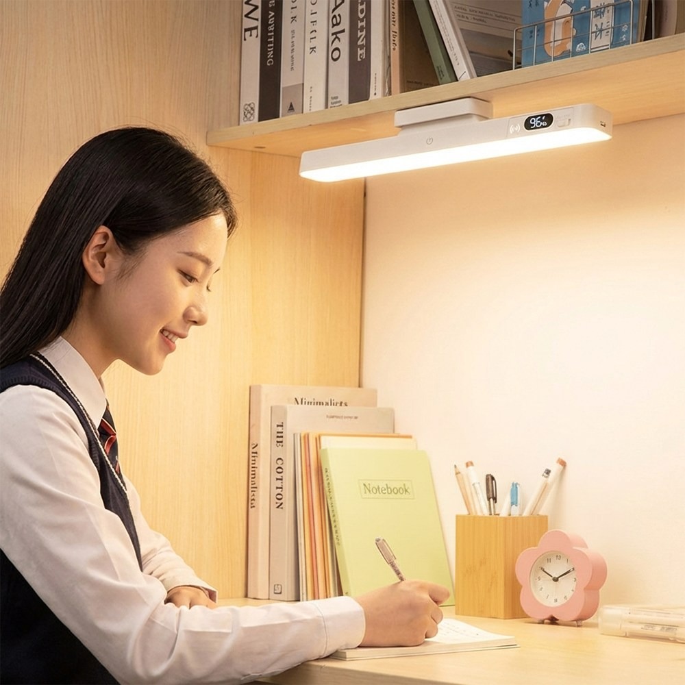 HUIJII 각도조절 자석형 LED 테이블 램프 무타공 화장대 조명 10,000원