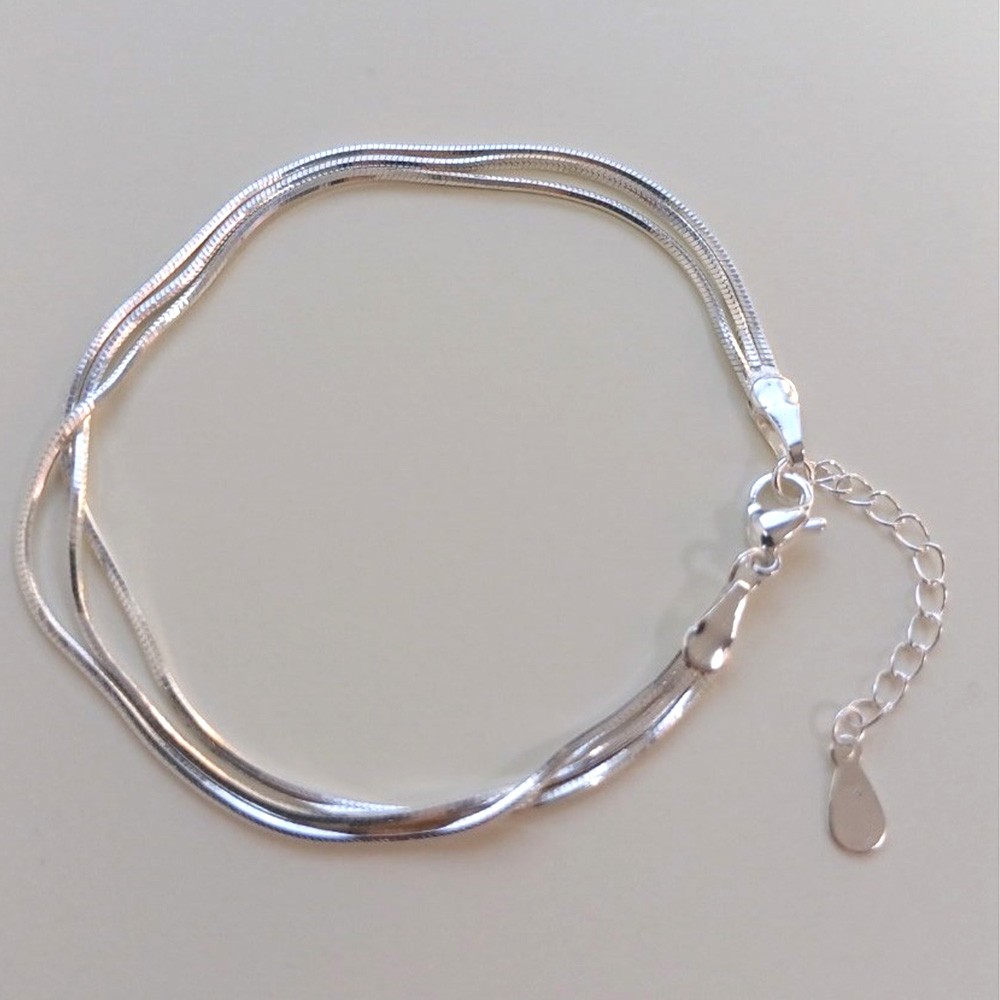 웰리나 3줄 뱀줄 레이어드 팔찌 여성팔찌 14,790원