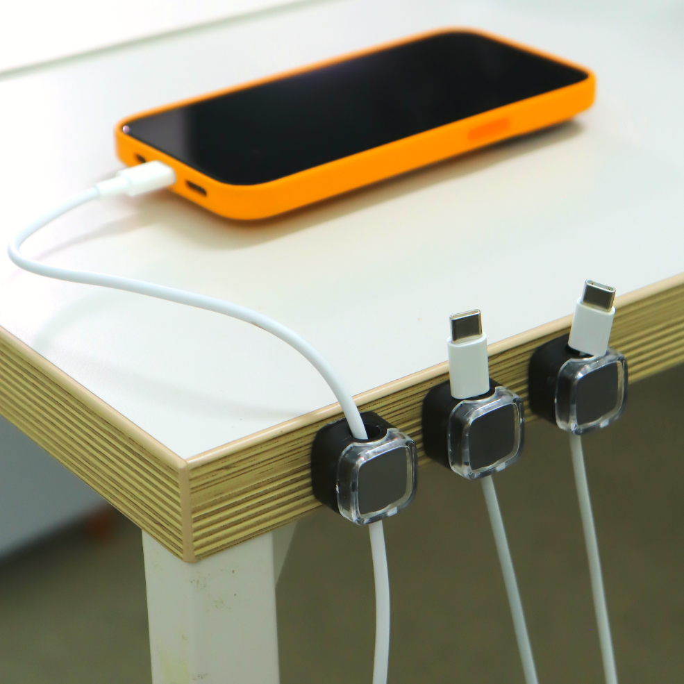 리브이즈 자석 케이블정리 마그네틱 충전선정리 홀더 6개입, 블랙, 6개 7,800원