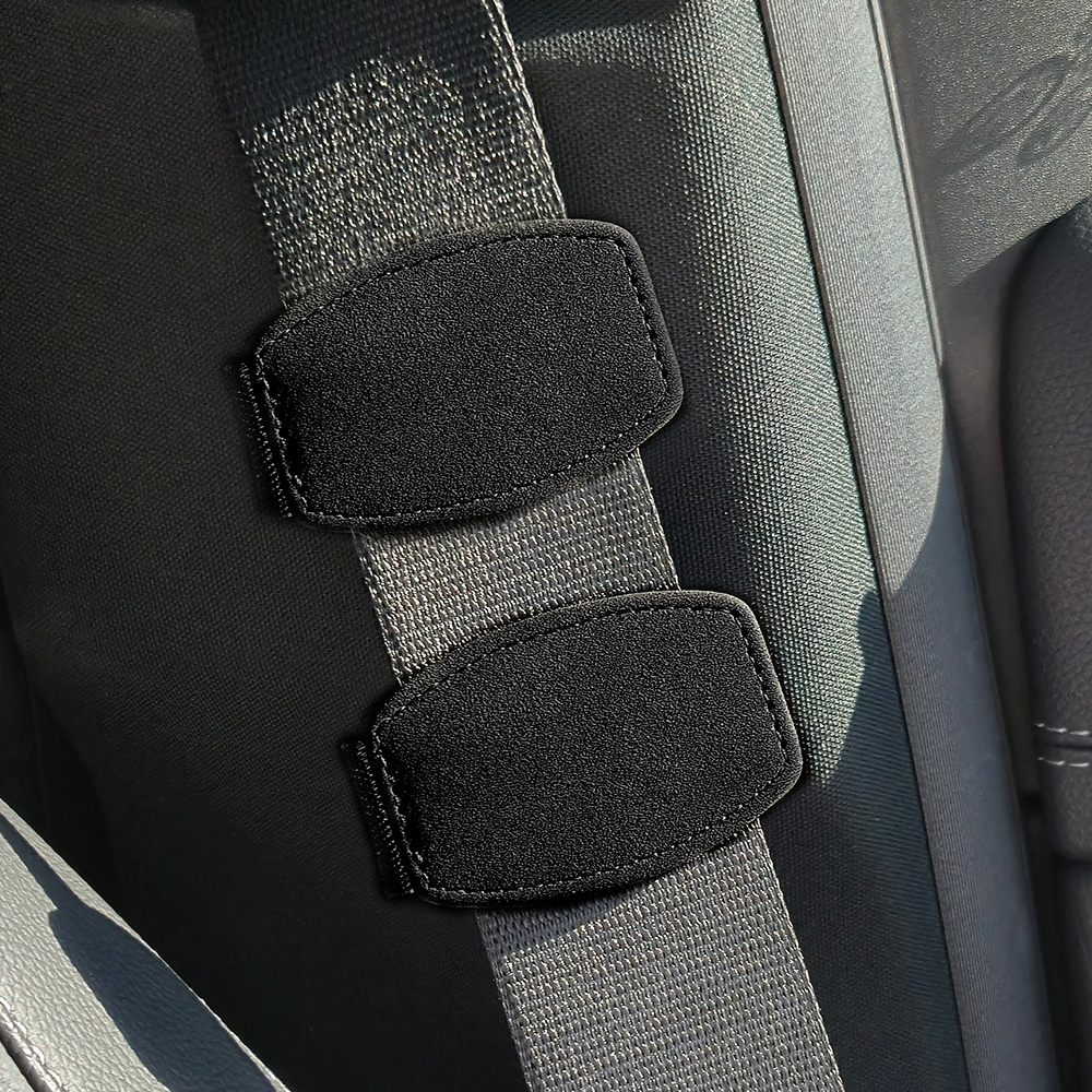 앤티스 스웨이드 안전벨트 스토퍼, 블랙, 2개 10,300원