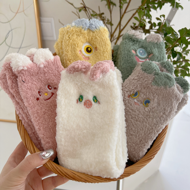 Banjiwu 여성 양말 귀여운 겨울 수면 양말 수면 양말 임산부 무압박 양말 장목 양말 중목 양말 발열 양말 기모 두툼함 보온 방한 용품 다리 워머 패션 5족 세트 24,990원