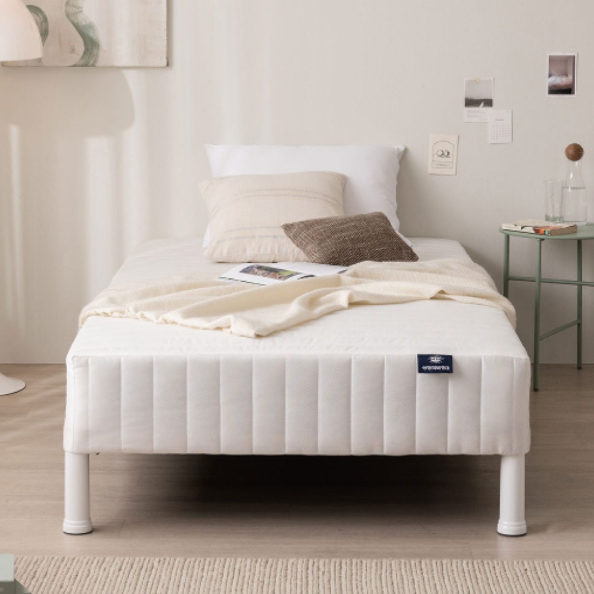 상일리베가구 루카 1인용 원룸 미니 침대 매트리스 일체형 침대 SS, 화이트 104,900원