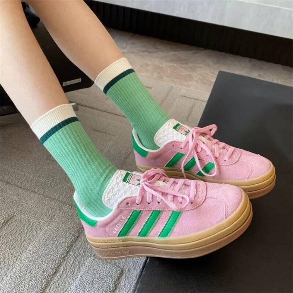 아디다스 여성용 가젤 볼드 W 스니커즈 IE0420 82,000원