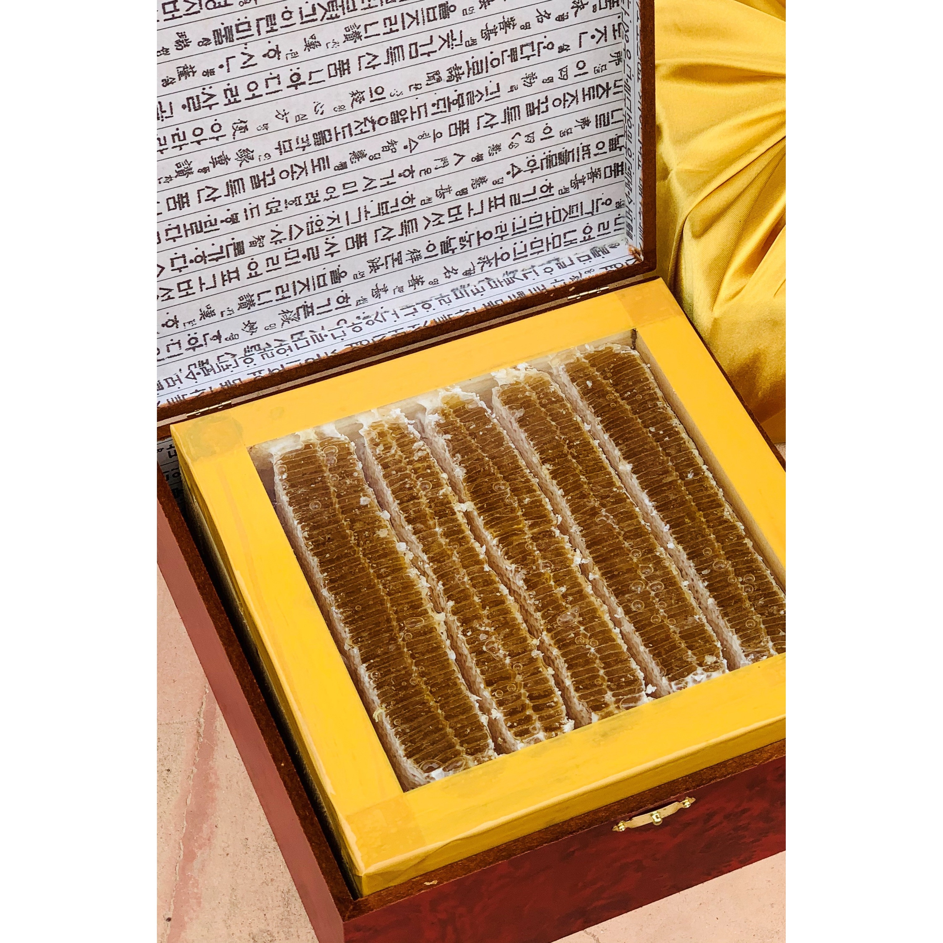 지리산허니팜 2025년도 햇 벌집꿀 - (산지직송 벌집꿀) 2.0kg, 2kg, 1개 44,900원