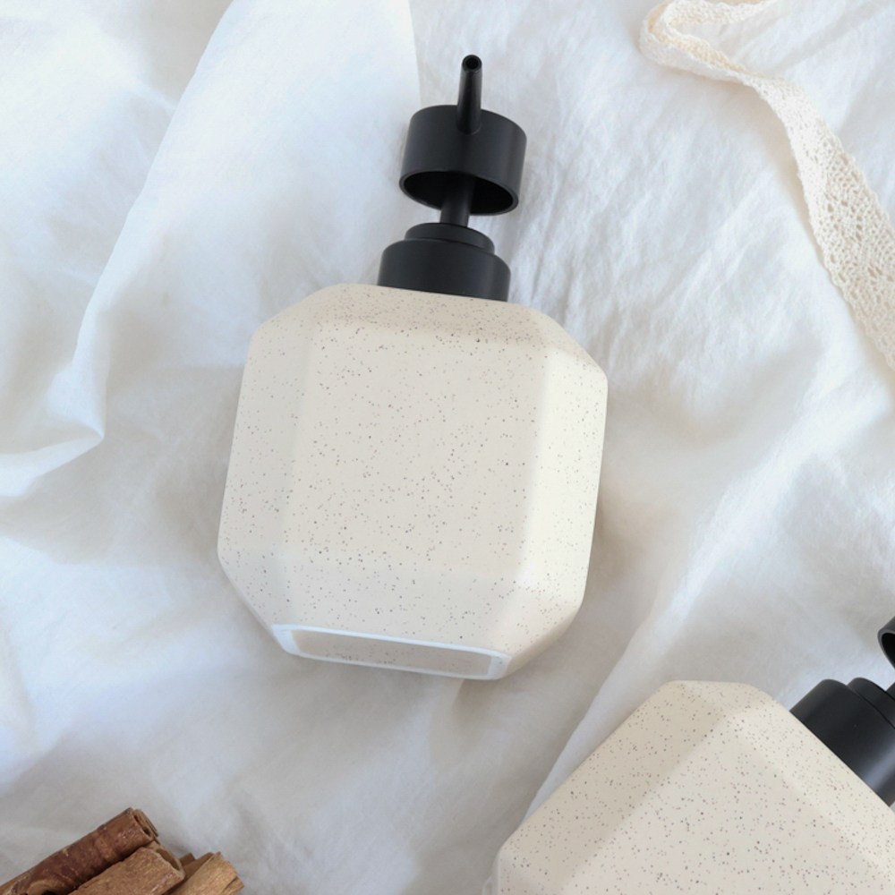 케이트가든 모던컷 세라믹 디스펜서 호텔 욕실 샴푸 핸드워시 리필용기, 베이지, 1개 14,200원