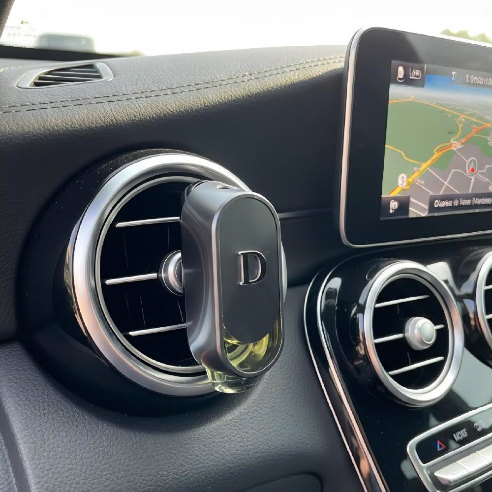 도모도 차량용 ai전자디퓨저 송퐁구 자동 방향제 자동 분사 디퓨저 새차선물 신차선물 탈취제, 러쉬2 오드 뚜알렛(구찌type), 1개 29,000원