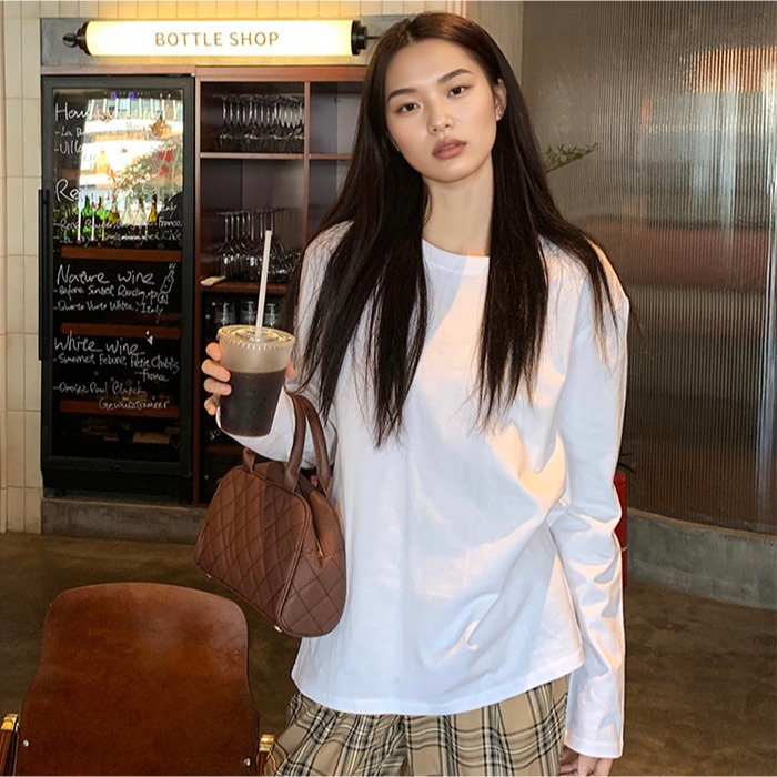 라라온 여성용 루즈핏 베이직 긴팔 무지 티셔츠 TSP2958 7,900원