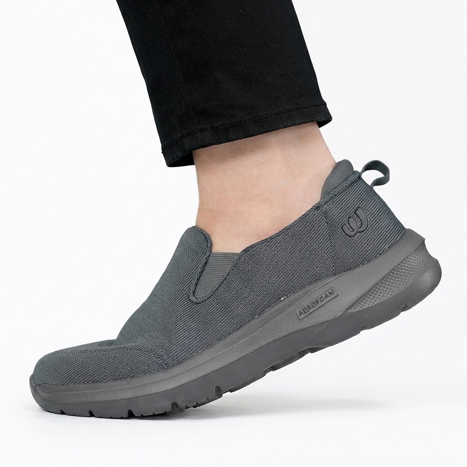 월드컵 가벼운 밴딩 슬립온 여성 남성 발편한 쿠션 단화 경량 끈 없는 운동화 워킹화 데일리 신발 29,900원