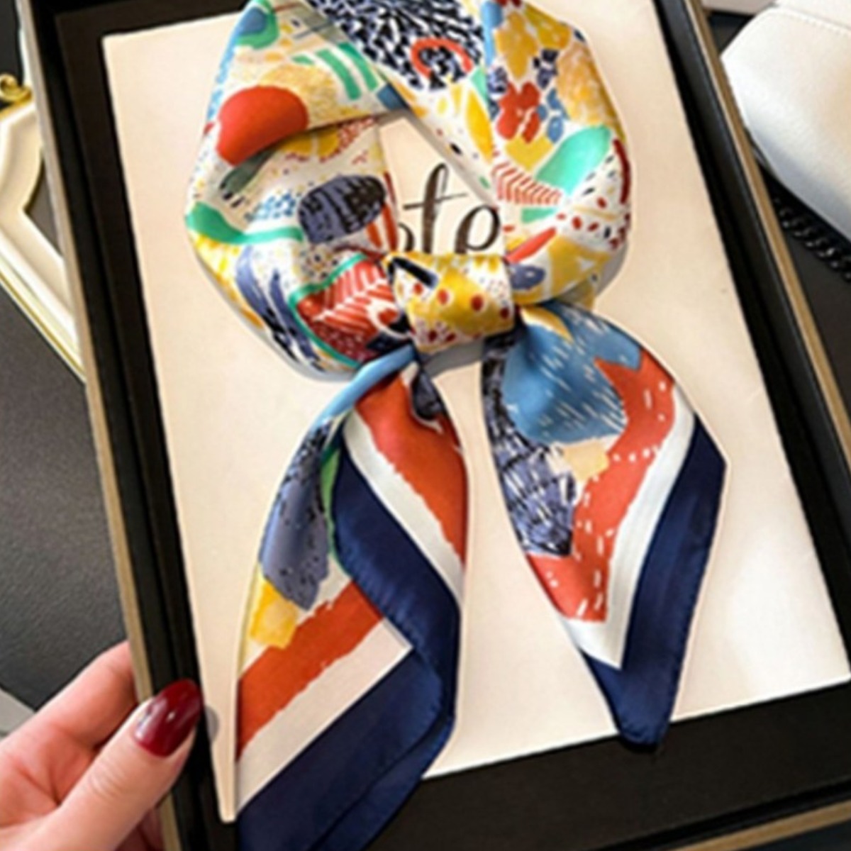 봄가을 고급실크스카프 70*70/머플러 여행용품 모도리/사각실크스카프 1,800원