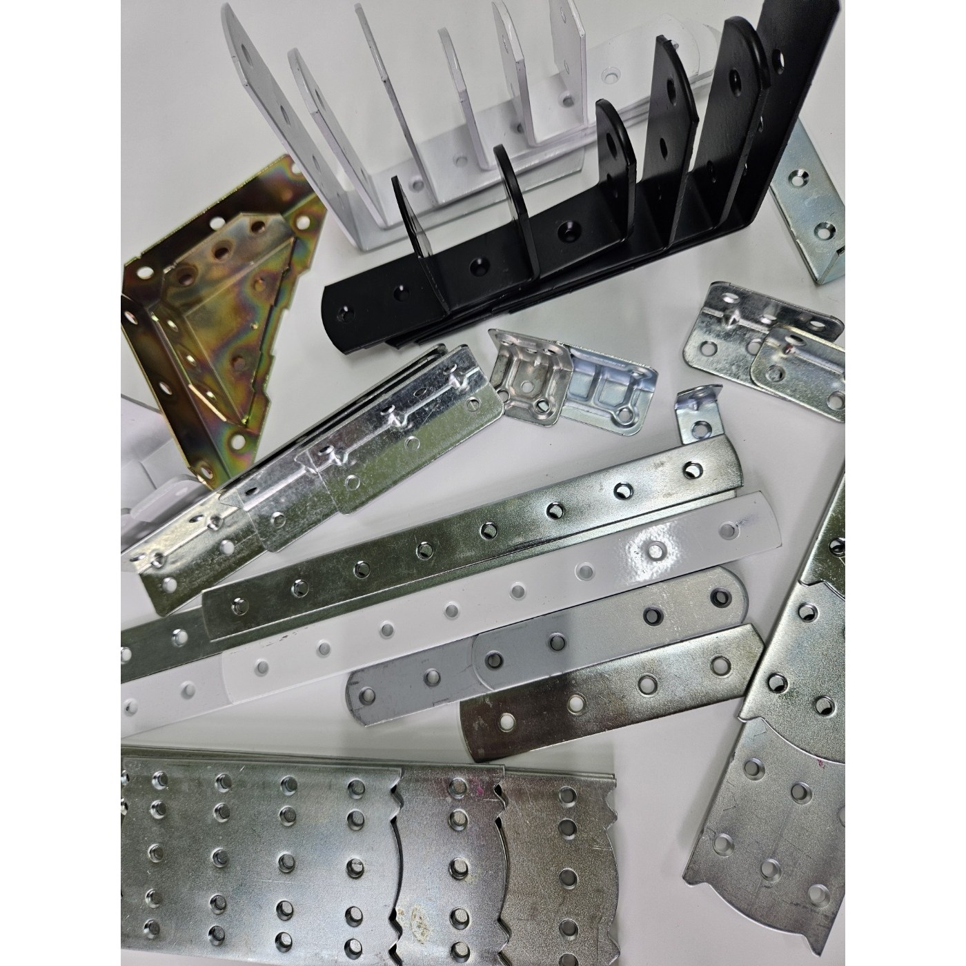 철물컴퍼니 평철 일자 연결고리 코너 선반꺽쇠 철물 스텐 철, 1개 600원