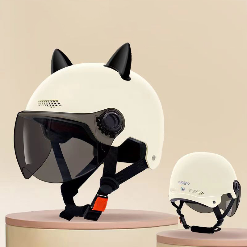 DS 자외선 차단 무광 고양이 귀 안전 헬멧 13,800원
