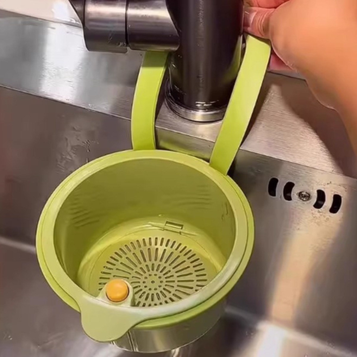 손을 더럽히지 않는 누름식 다기능 싱크대 홈 주방 물빠짐 싱크대 음식물 거름망 원터치 거치대 물빠짐 바구니 걸이 음식물 거름망  싱크대 드레인 바구니 6,900원