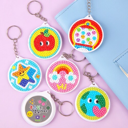보석십자수 원형 스티커 거울 키링 만들기 세트 2,200원