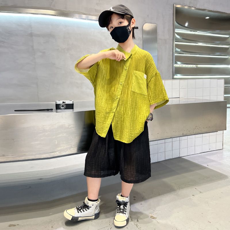 해피유통아동 여름 캐주얼 세트 시원한 반팔 셔츠와 루즈핏 검정 반바지14세 이상 XG03 35,700원