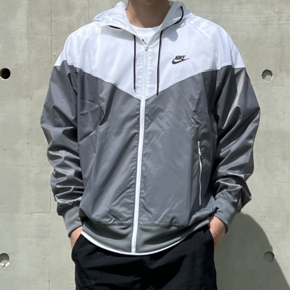 백화점정품 나이키 화이트그레이 바람막이 윈드 러너 우븐 재킷 NI98H82 119,000원