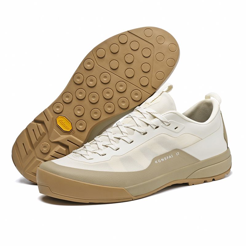 남여공용 4계절 아웃도어 트래킹화 워킹화 TPU 메쉬 통기성 경량 발편한 고무 접지력 슬립방지 운동화 + 쿠팡 첫구매 할인 96,880원