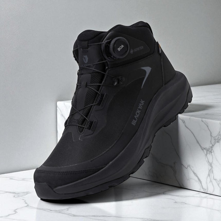블랙야크 공용 보아 발편한 경량 등산화 어반 하이킹 D GTX ABYSHXU952BK 209,000원