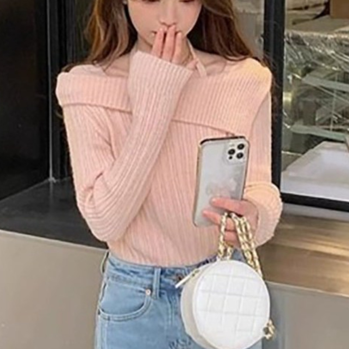 릴리제인 여성용 스퀘어넥 오프숄더 골지 니트 12,900원