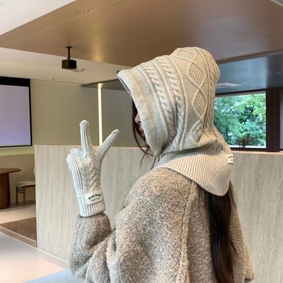 젬버트 도톰 꽈배기 니트 바라클라바 후드워머 11,900원