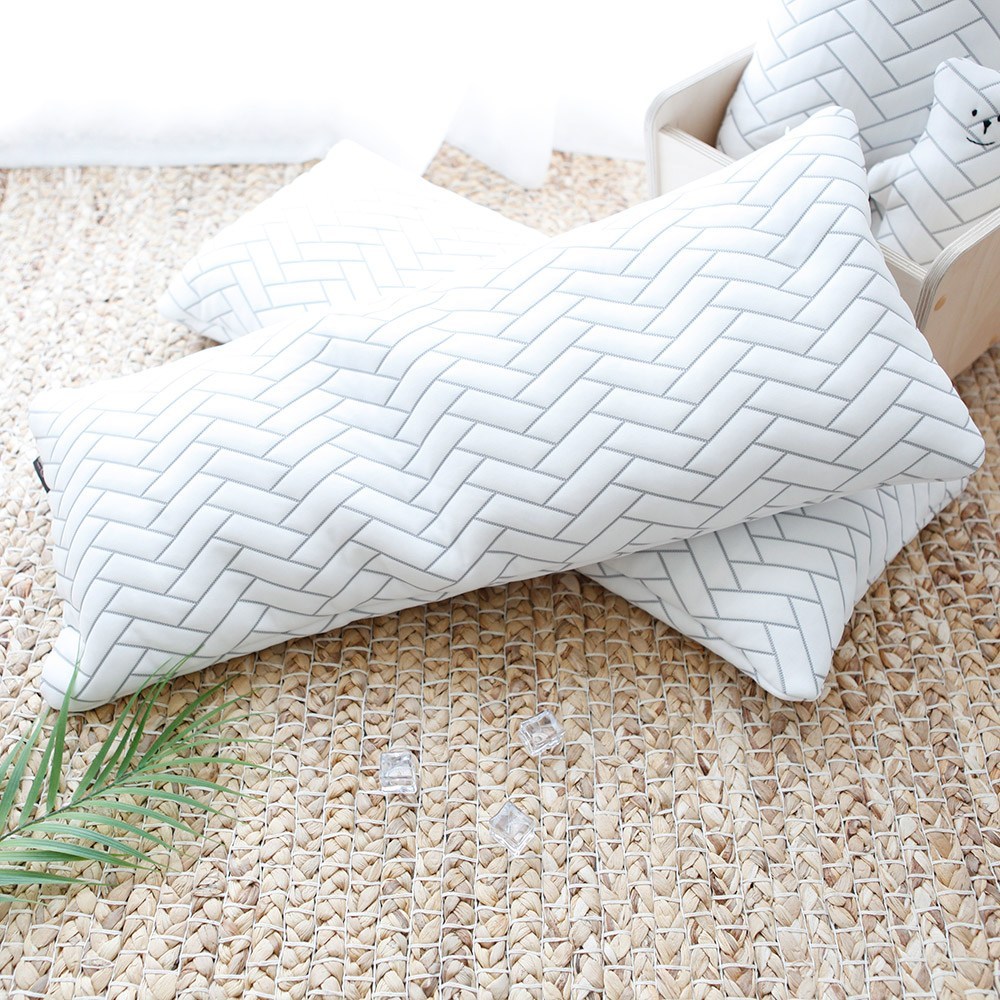 꿈두부 아이차유 듀라론 냉감 베개커버 여름 쿨링 아이스 태열베개 25,000원