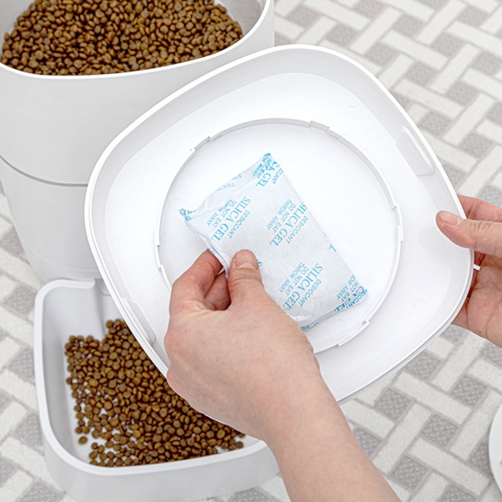 펫 자동 급식기 제습제 5매 제습 습기제거제 습기차단 건조제 사료통제습제 사료보관 방부 습기방지 8,800원