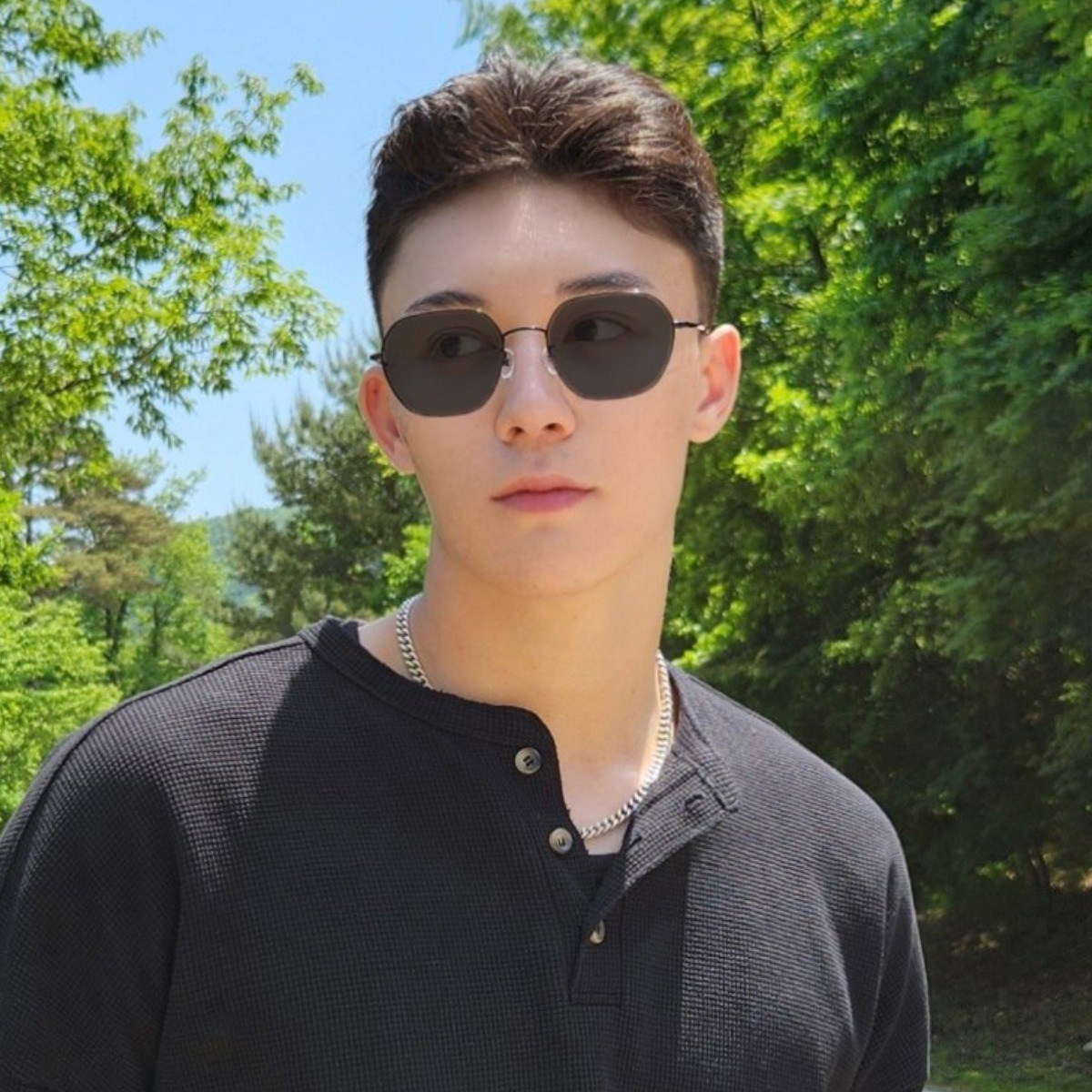 변색렌즈 + 마카나 티타늄 초경량 안경 고탄성 다각형 슈퍼 오버사이즈 큰안경테 선글라스 79,000원