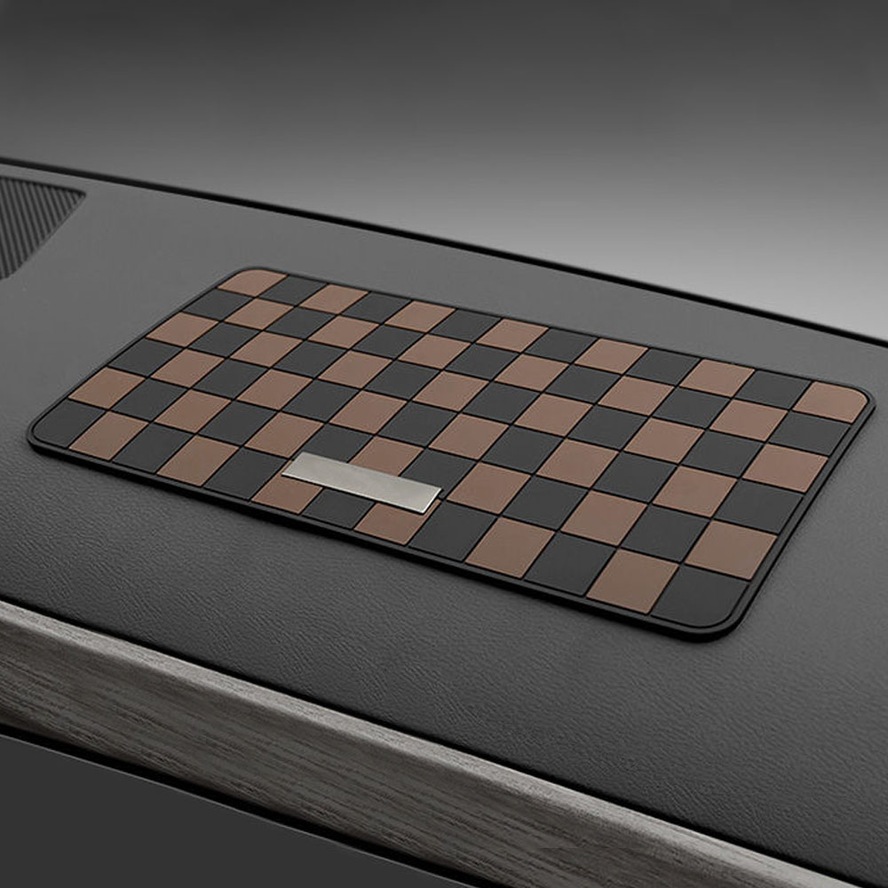 고급스런 체크 무늬 차량용 논슬립 미끄럼 방지 패드 10,000원