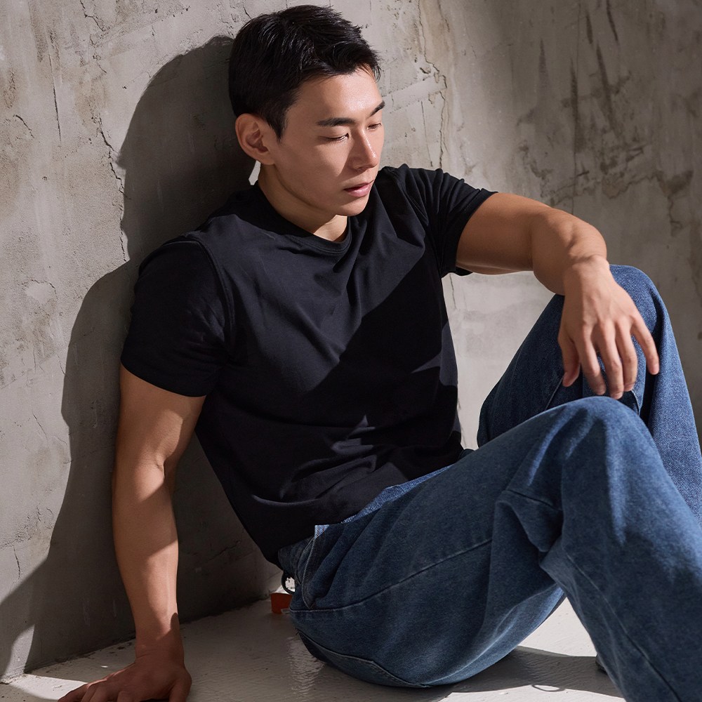 맥스모어 순면 라운드 스판 머슬핏 무지 남자 반팔티 19,900원