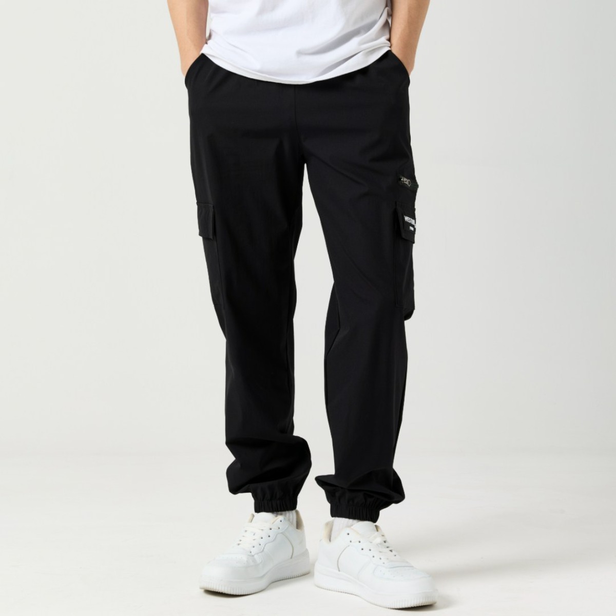 1+1 오로꼬 남성 컴포터블 조거팬츠 스판 밴딩 35,900원