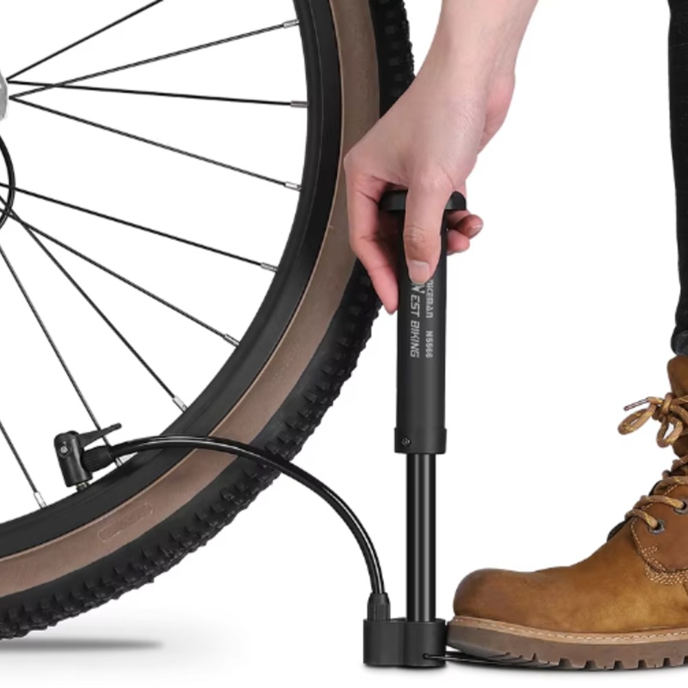 휴대용 자전거 공기 펌프 에어펌프 바람주입기 바람넣기, 1개, 블랙 10,900원