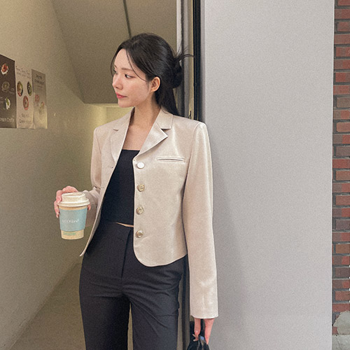 [메이빈스]핸 크롭 자켓 99,800원