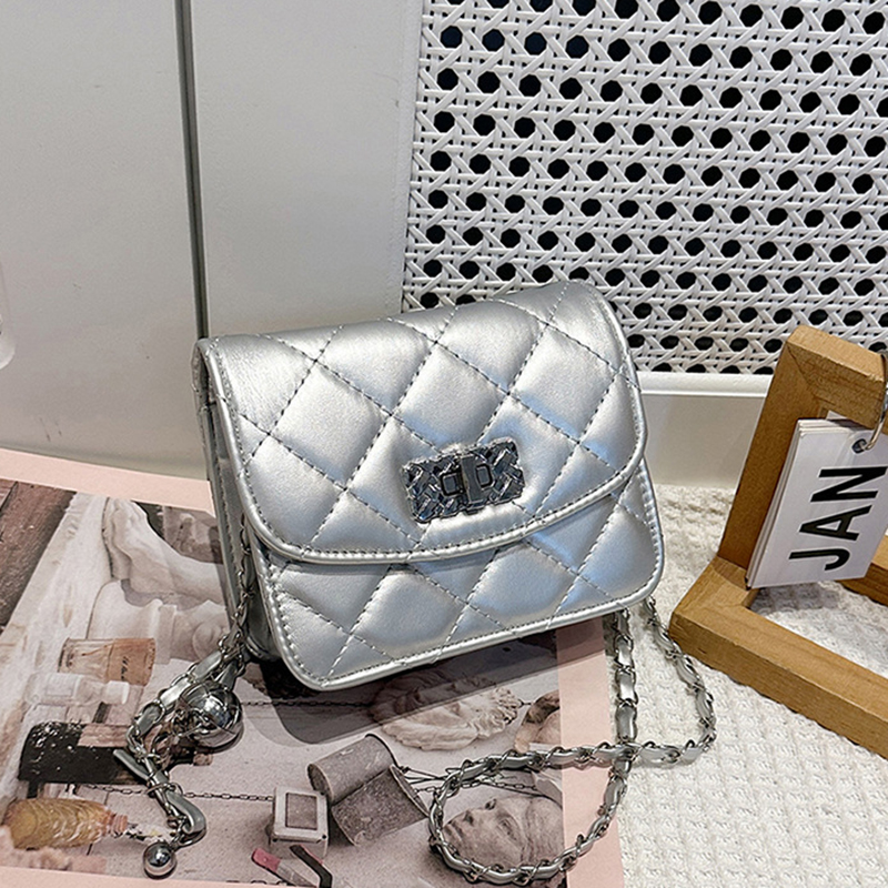 피어니스트 미니멀 토트 퀼팅 체인끈 크로스 백 16,210원