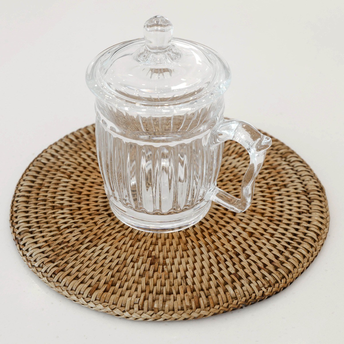 홍쇼핑 루키 유리뚜껑머그 380ml 손잡이 투명 머그 티머그 홈카페 커피잔 허브티 감성 라떼 선물용 물컵 사무실컵 유리머그 6,900원