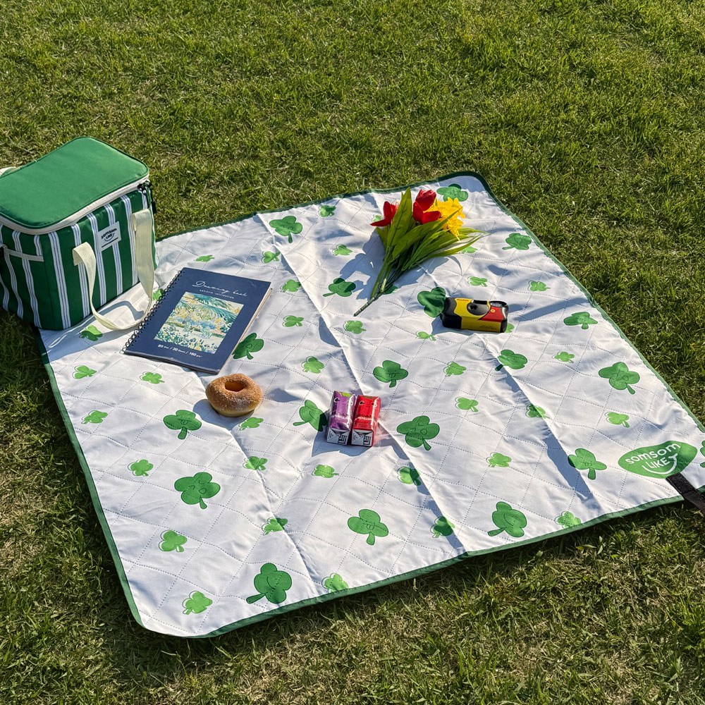 솜솜라이크 푹신한 1인용 돗자리 미니 방수 피크닉 매트, 클로버 25,550원