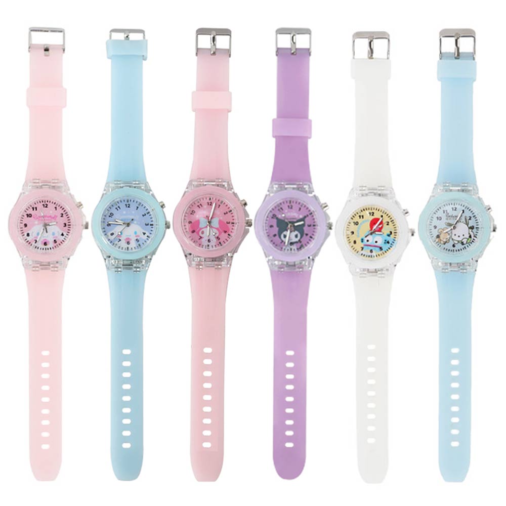 손목시계 산리오 버튼 누르면 LED 반짝이는 시계 바늘시계 가벼운시계 시나모롤 마이멜로디 쿠로미 포차코 한교동 14,900원