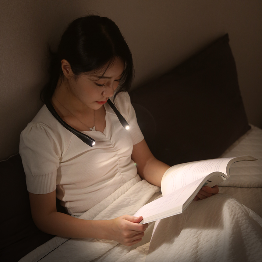 베이직기어 넥밴드 LED 독서등 후레쉬 북라이트, 블랙 19,800원